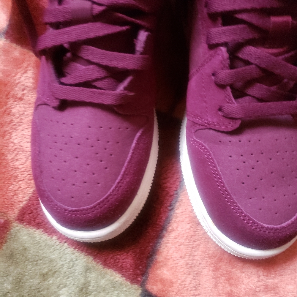 Nike high tops boys size